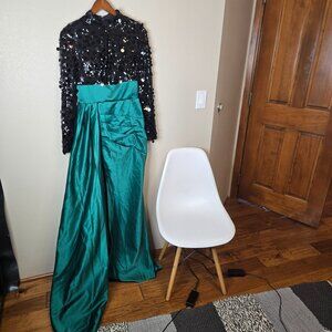 NWT Formal Dress Gown Black Sequin Green Satin Long Sleeve Ball Holiday Maxi